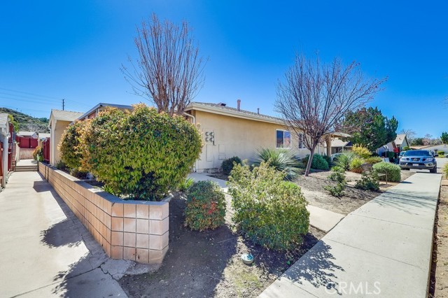 Detail Gallery Image 32 of 66 For 26832 Avenue of the Oaks #D,  Newhall,  CA 91321 - 2 Beds | 2 Baths