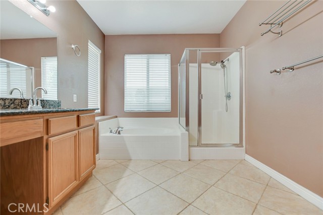 12139 Serra Avenue, Chino CA: https://media.crmls.org/medias/32c4fa12-5dac-4859-b308-5407a799d494.jpg