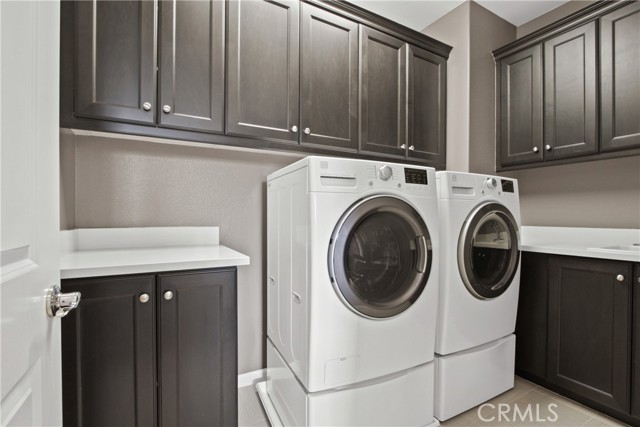 139 Yellow Daisy, Irvine CA: https://media.crmls.org/medias/32c62c86-b026-435b-a4e9-5c570f4ce20e.jpg