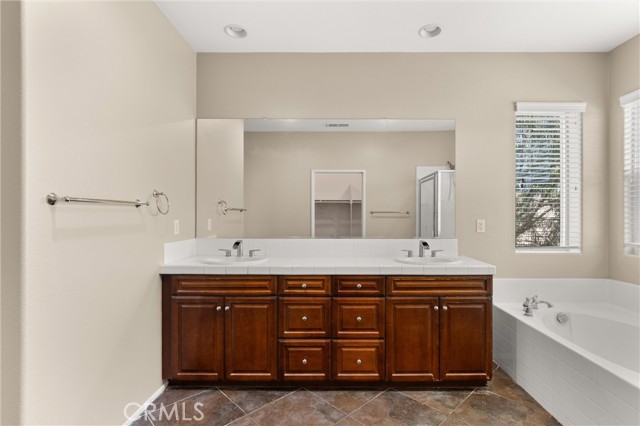 Detail Gallery Image 51 of 56 For 32487 Meadow Glen Ct, Wildomar,  CA 92595 - 7 Beds | 5 Baths