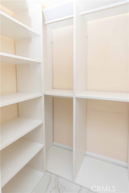 Detail Gallery Image 38 of 44 For 536 Myrtle St, Glendale,  CA 91203 - 2 Beds | 2 Baths