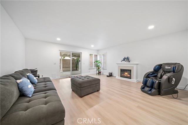 Detail Gallery Image 15 of 30 For 1424 Tierra Cima Ave, Walnut,  CA 91789 - 4 Beds | 3 Baths