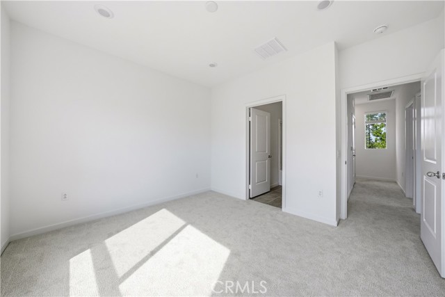 Detail Gallery Image 27 of 31 For 9427 N Sepulveda Blvd. #5,  North Hills,  CA 91343 - 3 Beds | 2/1 Baths