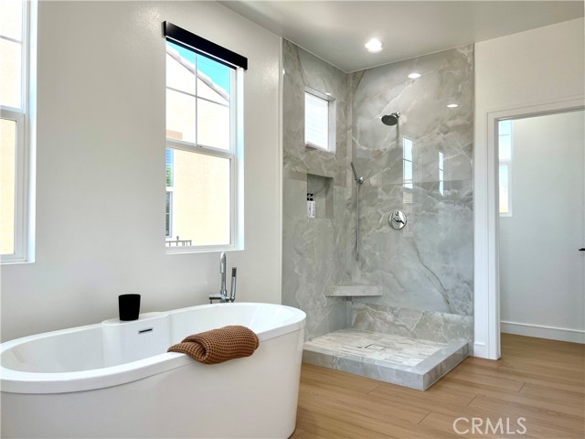 Detail Gallery Image 14 of 25 For 186 Townsite Promenade, Camarillo,  CA 93010 - 3 Beds | 2/1 Baths