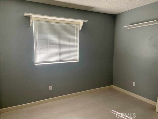 Detail Gallery Image 27 of 28 For 10850 Almond St, Adelanto,  CA 92301 - 3 Beds | 2/1 Baths