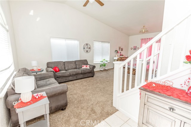 Detail Gallery Image 5 of 24 For 1151 Mazatlan, Merced,  CA 95348 - 5 Beds | 3 Baths