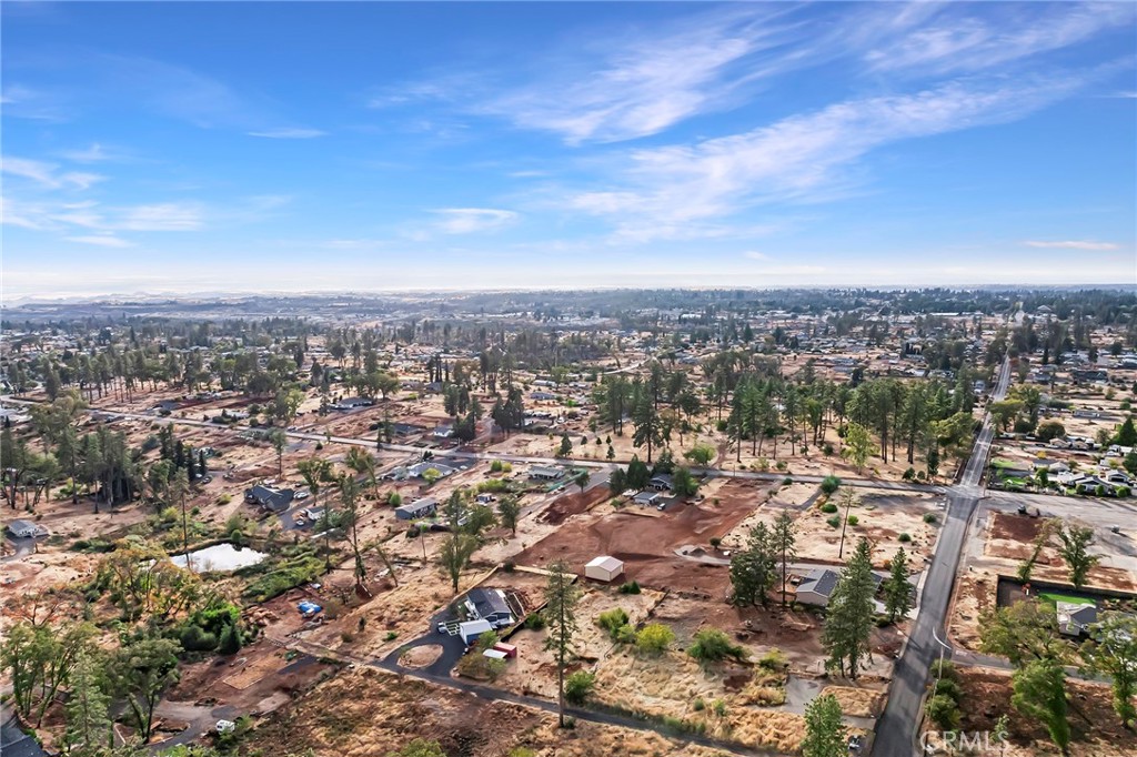 https://media.crmls.org/medias/32cdaac9-28fe-4884-90ce-588554d9ccc4.jpg?preset=X-Large