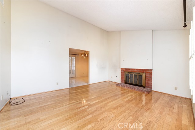 13143 Crowley Street, Arleta CA: https://media.crmls.org/medias/32cdeb03-9c65-476f-89c7-3a2890c36e5f.jpg