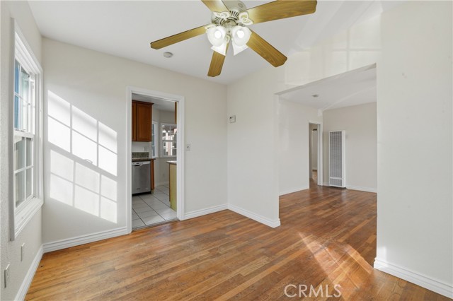 Detail Gallery Image 8 of 31 For 15517 Longworth Ave, Norwalk,  CA 90650 - 3 Beds | 2 Baths