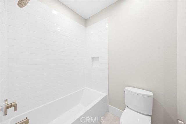 130 Mossvine, Irvine CA: https://media.crmls.org/medias/32ce9ed7-9705-401b-9571-da9f3c757f17.jpg