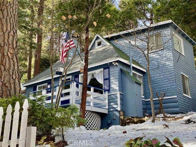 27048 State Highway 189, Blue Jay CA: https://media.crmls.org/medias/32d0e7bf-5733-4851-9dd7-6aae3595353a.jpg