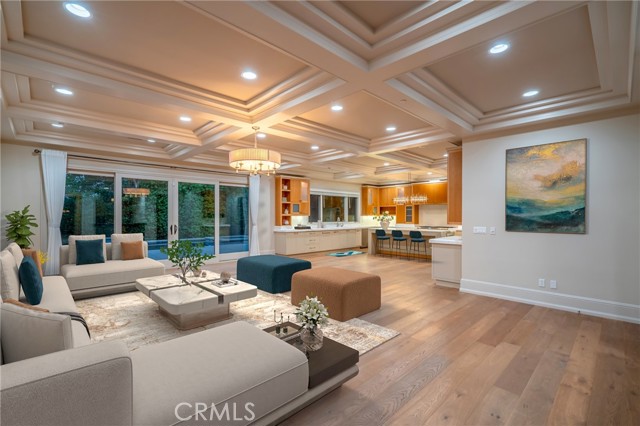 1410 Santa Margarita Drive, Arcadia CA: https://media.crmls.org/medias/32d1c36e-ad72-440c-984b-d71c2d705527.jpg