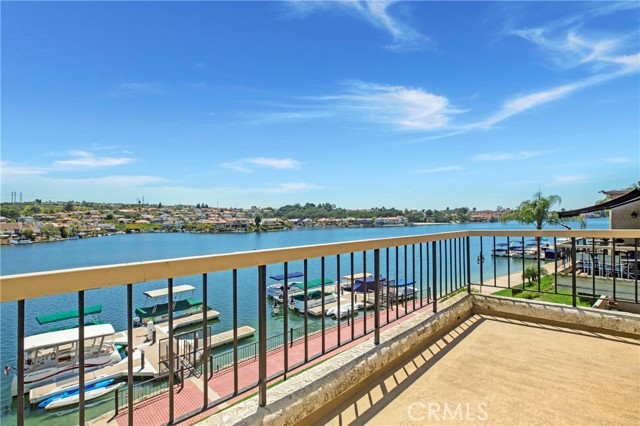 22602 Galilea, Mission Viejo CA: https://media.crmls.org/medias/32d1c5b2-50b7-4a45-977f-b0c9ae32569d.jpg