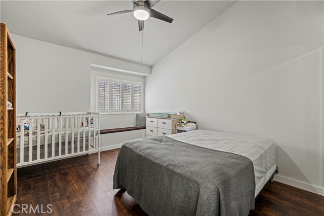 28777 Kathleen Avenue, Saugus CA: https://media.crmls.org/medias/32d1d346-c14e-4992-84be-1616811ab76a.jpg