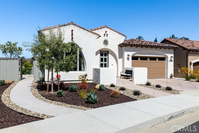 4029 Bernardo Drive, San Luis Obispo CA: https://media.crmls.org/medias/32d2e53e-74bd-4ff9-99c6-1e7129ffd51d.jpg