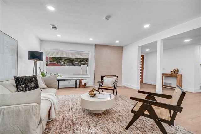 Image 4 of 47 For 9171 Regatta Drive