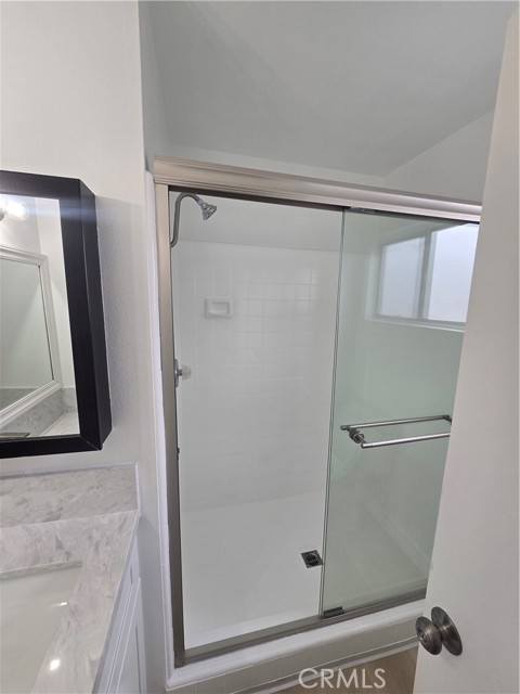 16701 Sims Lane, Huntington Beach CA: https://media.crmls.org/medias/32d3ecd5-a04b-42d9-9ff9-03e7bdfb2b34.jpg
