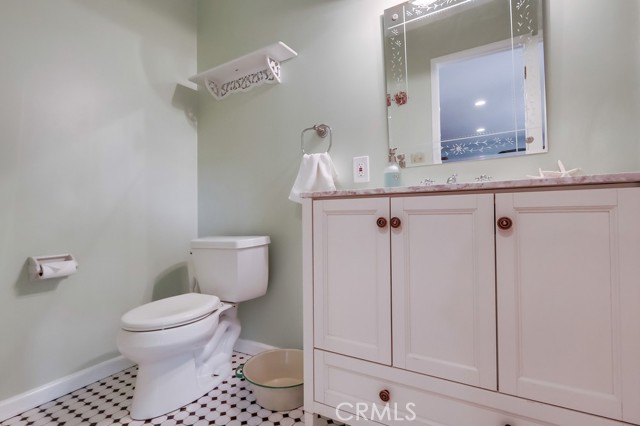 3952 Gaviota Avenue, Long Beach CA: https://media.crmls.org/medias/32d58c65-da5d-4e69-b799-41efa72c8935.jpg