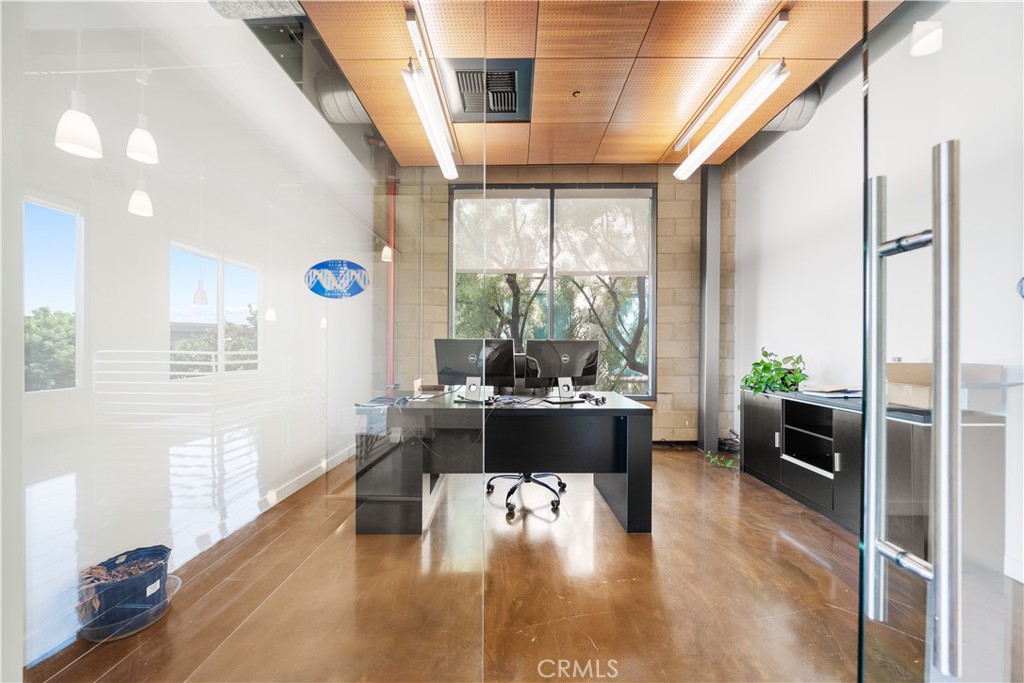 MLS #OC25143028 img 29