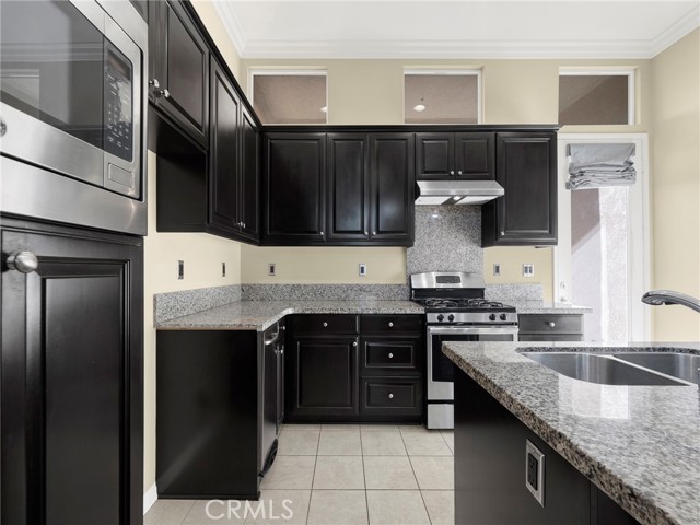 Detail Gallery Image 9 of 35 For 11244 Paseo Del Cielo, Porter Ranch,  CA 91326 - 2 Beds | 2 Baths