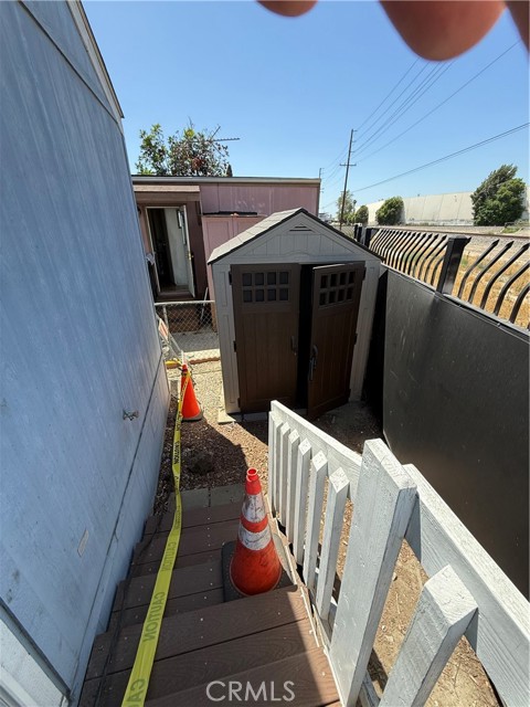 11101 Imperial Hwy, Norwalk CA: https://media.crmls.org/medias/32d66868-1156-40fd-89e8-be03a9f717d1.jpg