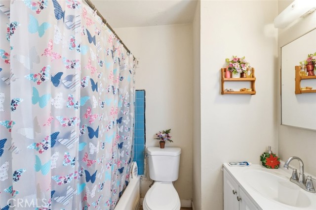 Detail Gallery Image 24 of 26 For 920 S Willowbrook, Compton,  CA 90220 - – Beds | – Baths