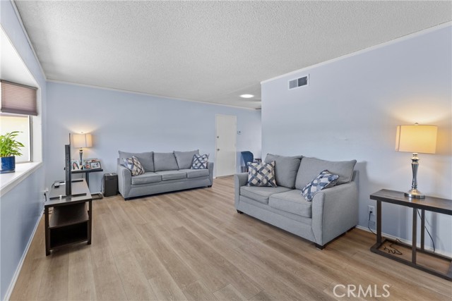 Detail Gallery Image 4 of 41 For 541 Shasta Way, Hemet,  CA 92543 - 2 Beds | 1 Baths