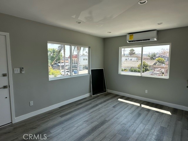 Detail Gallery Image 7 of 10 For 5459 Carlin #1,  Los Angeles,  CA 90016 - 2 Beds | 1 Baths