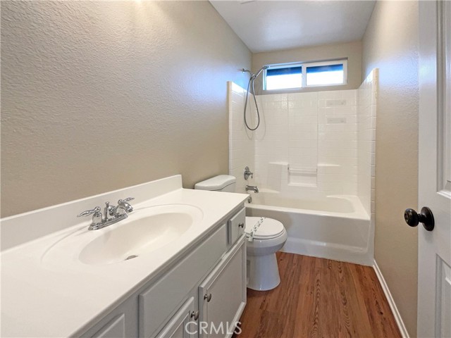 Detail Gallery Image 14 of 19 For 31946 Rosales Ave, Murrieta,  CA 92563 - 3 Beds | 2/1 Baths