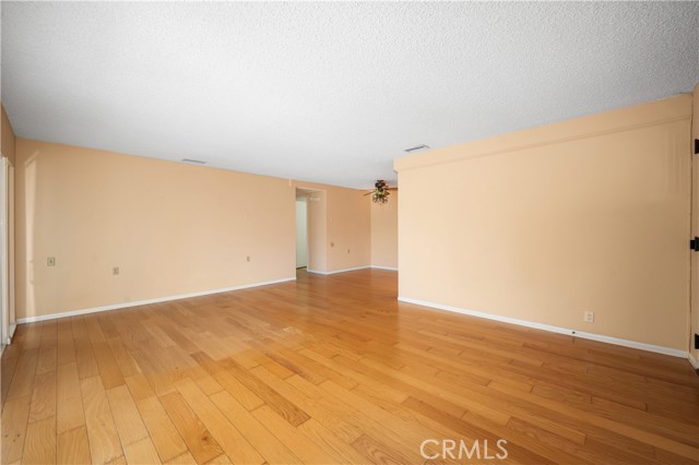 Detail Gallery Image 7 of 35 For 1980 Mckinney Way 13p,  Seal Beach,  CA 90740 - 2 Beds | 2 Baths