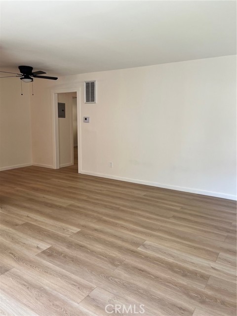 Detail Gallery Image 3 of 3 For 615 Fischer St #1,  Glendale,  CA 91205 - 1 Beds | 1 Baths