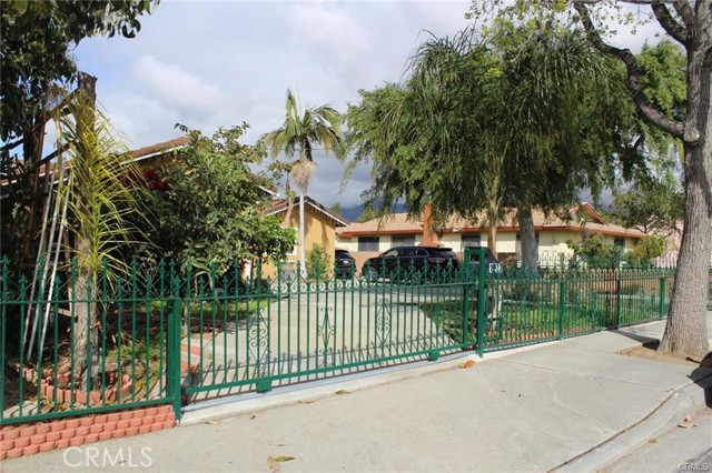 Detail Gallery Image 2 of 26 For 1233 S California, Monrovia,  CA 91016 - 2 Beds | 2 Baths