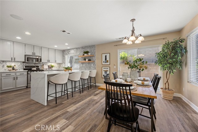 1534 Rowan Gln, Escondido CA: https://media.crmls.org/medias/32daec8b-44c9-46ff-b0a5-a32f115abe3a.jpg