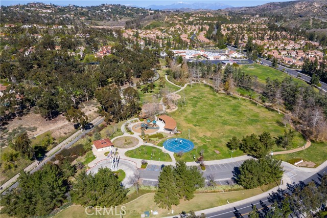 Detail Gallery Image 55 of 63 For 10533 Emerson Bend, Tustin,  CA 92782 - 4 Beds | 3/1 Baths