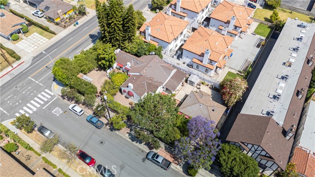 Detail Gallery Image 2 of 52 For 820 S Atlantic Bld, Alhambra,  CA 91803 - 4 Beds | 4 Baths