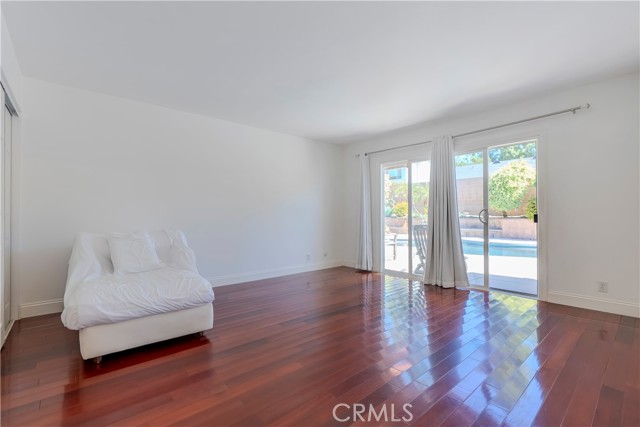 Detail Gallery Image 20 of 47 For 10116 Viking, Northridge,  CA 91324 - 3 Beds | 2 Baths