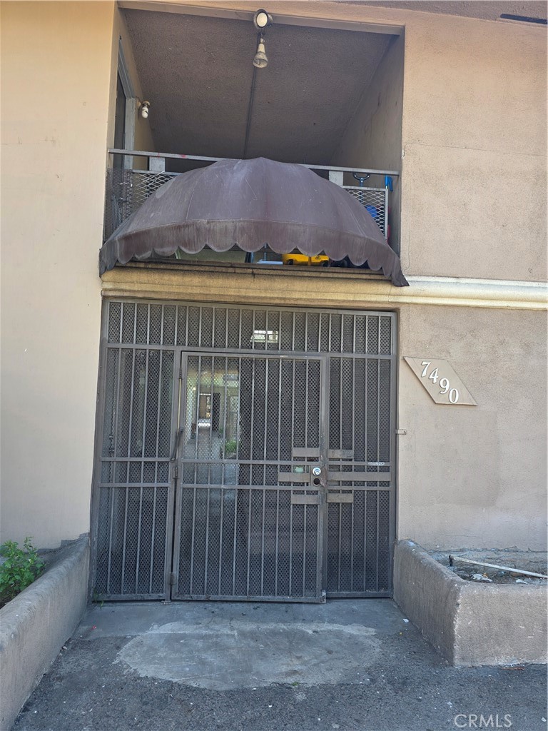 7490 Magnolia #T