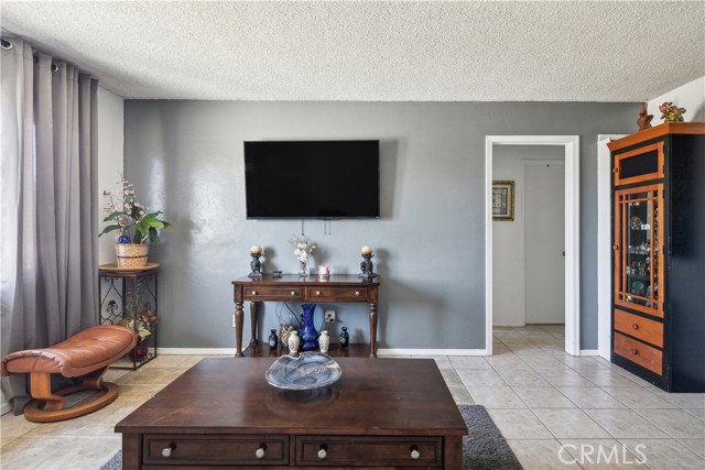 Detail Gallery Image 9 of 60 For 415 7th St, Imperial Beach,  CA 91932 - 5 Beds | 2 Baths