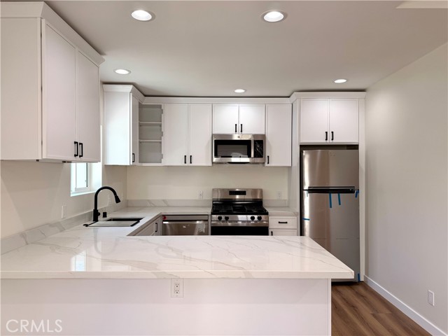 Detail Gallery Image 3 of 6 For 3546 Corinth Ave, Los Angeles,  CA 90066 - 0 Beds | 1 Baths