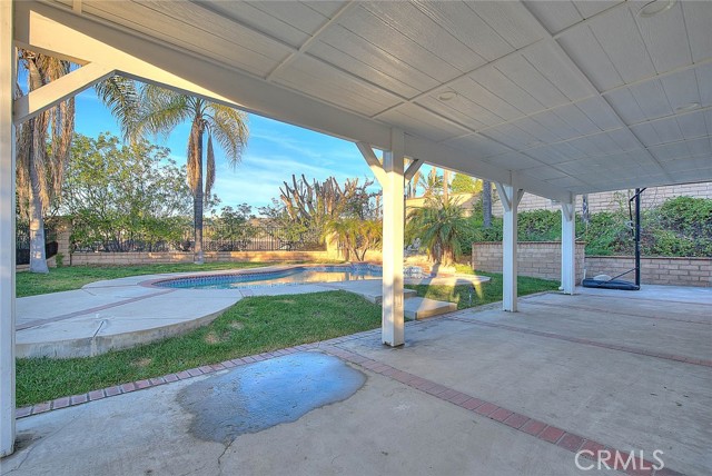 21853 E Snow Creek, Walnut CA: https://media.crmls.org/medias/32de45b8-49e6-4c07-9087-bd113ff924d0.jpg