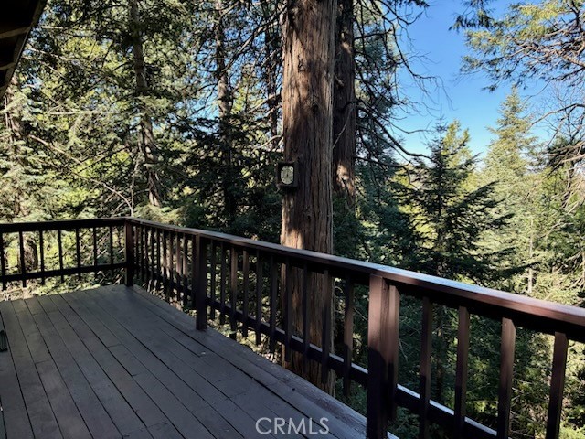 Detail Gallery Image 13 of 39 For 23992 Lakeview Dr., Crestline,  CA 92325 - 3 Beds | 2 Baths