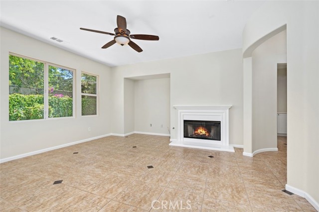 35051 Via Santa Catalina, Winchester CA: https://media.crmls.org/medias/32de6953-3415-49b6-a50a-f046b0e816a0.jpg