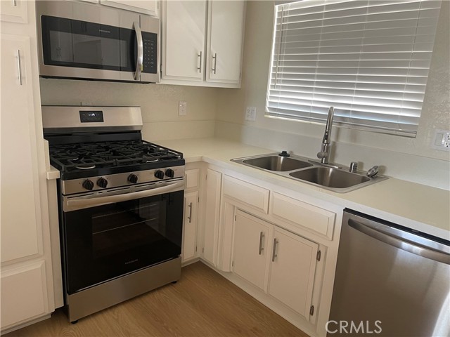 Detail Gallery Image 8 of 21 For 18124 Westlawn St, Hesperia,  CA 92345 - 3 Beds | 2 Baths
