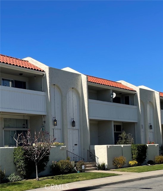 205 Valley Drive, Hermosa Beach, California 90254, 2 Bedrooms Bedrooms, ,2 BathroomsBathrooms,Residential,Sold,Valley,SB22038846