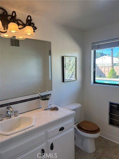 Image 15 of 35 For 11017 Baird  