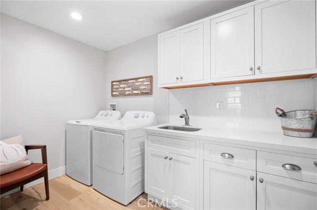 32dff4bd 915b 4229 B9b1 9591cc090c09