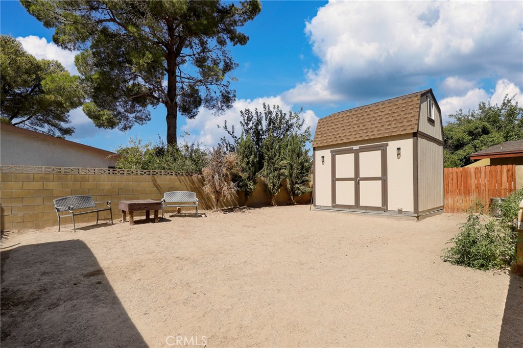 32E0885F F939 41E8 B096 81528C17904F 913 N Sierra View Street, Ridgecrest, Ca 93555 &Lt;Span Style='BackgroundColor:transparent;Padding:0Px;'&Gt; &Lt;Small&Gt; &Lt;I&Gt; &Lt;/I&Gt; &Lt;/Small&Gt;&Lt;/Span&Gt;