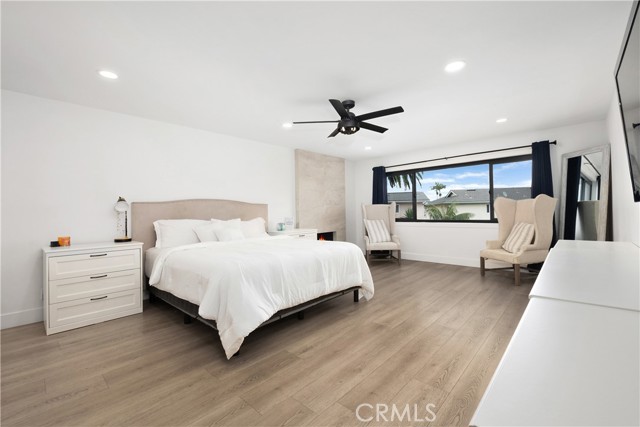 3550 Goldenrod Circle, Seal Beach CA: https://media.crmls.org/medias/32e0d56c-1d45-45d8-b184-a3f5f82b06f7.jpg