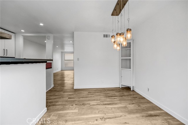 Detail Gallery Image 18 of 37 For 219 N Isabel St #4,  Glendale,  CA 91206 - 2 Beds | 2/1 Baths