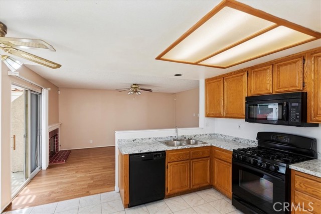 Detail Gallery Image 15 of 37 For 16760 Secretariat Dr, Moreno Valley,  CA 92551 - 4 Beds | 2/1 Baths